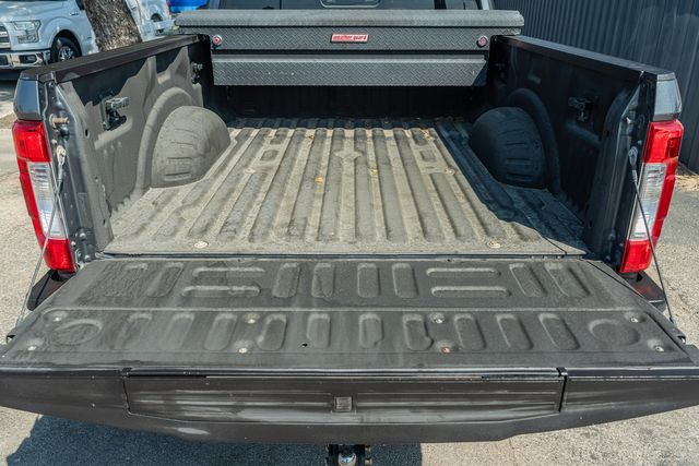 2017 Ford F-250 Super Duty Lariat CREW CAB FX4 4X4 / 6.7L DIESEL TEXAS OWNED | Austin, TX | Rocky Mountain Truck Stop Austin 2017 Ford F-250 Super Duty Lariat CREW CAB FX4 4X4 / 6.7L DIESEL TEXAS OWNED | Austin, TX | Rocky Mountain Truck Stop Austin