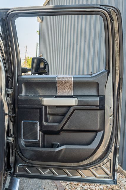 2017 Ford F-250 Super Duty Lariat CREW CAB FX4 4X4 / 6.7L DIESEL TEXAS OWNED | Austin, TX | Rocky Mountain Truck Stop Austin 2017 Ford F-250 Super Duty Lariat CREW CAB FX4 4X4 / 6.7L DIESEL TEXAS OWNED | Austin, TX | Rocky Mountain Truck Stop Austin