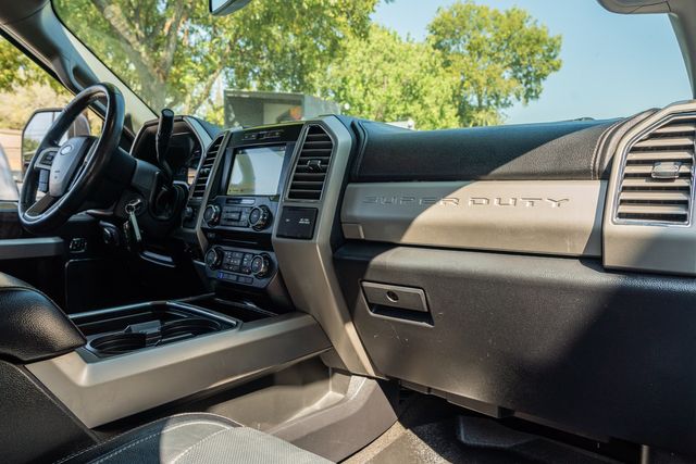 2017 Ford F-250 Super Duty Lariat CREW CAB FX4 4X4 / 6.7L DIESEL TEXAS OWNED | Austin, TX | Rocky Mountain Truck Stop Austin 2017 Ford F-250 Super Duty Lariat CREW CAB FX4 4X4 / 6.7L DIESEL TEXAS OWNED | Austin, TX | Rocky Mountain Truck Stop Austin