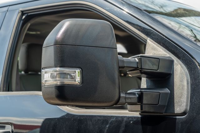 2017 Ford F-250 Super Duty XLT CREW CAB 4X4 / TX EDITION / LONG BED / DIESEL | Austin, TX | Rocky Mountain Truck Stop Austin