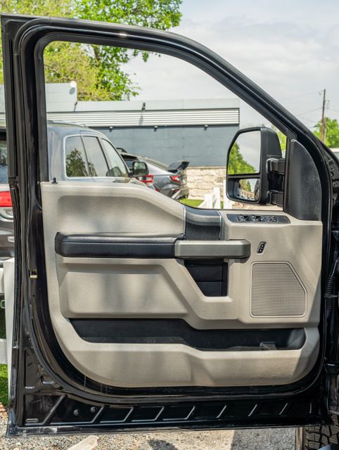 2017 Ford F-250 Super Duty XLT CREW CAB 4X4 / TX EDITION / LONG BED / DIESEL | Austin, TX | Rocky Mountain Truck Stop Austin 2017 Ford F-250 Super Duty XLT CREW CAB 4X4 / TX EDITION / LONG BED / DIESEL | Austin, TX | Rocky Mountain Truck Stop Austin