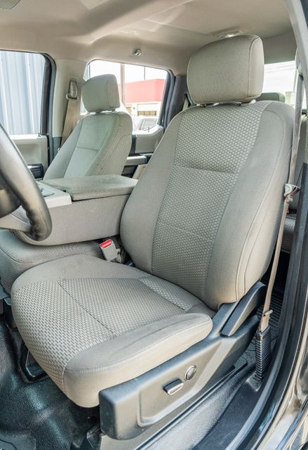 2017 Ford F-250 Super Duty XLT CREW CAB 4X4 / TX EDITION / LONG BED / DIESEL | Austin, TX | Rocky Mountain Truck Stop Austin