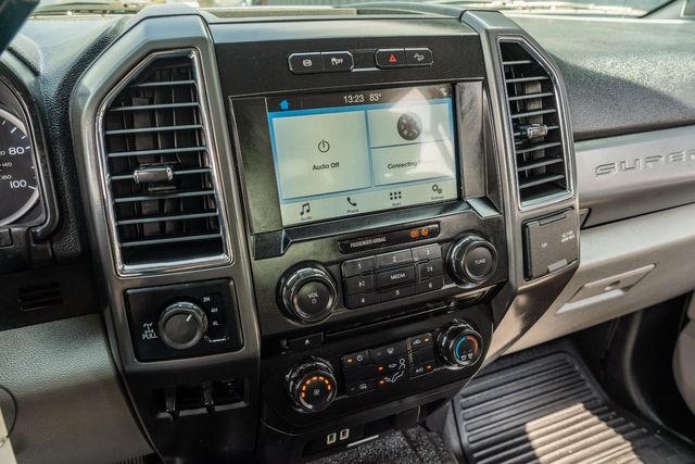 2017 Ford F-250 Super Duty XLT CREW CAB 4X4 / TX EDITION / LONG BED / DIESEL | Austin, TX | Rocky Mountain Truck Stop Austin