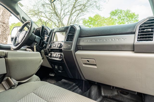 2017 Ford F-250 Super Duty XLT CREW CAB 4X4 / TX EDITION / LONG BED / DIESEL | Dallas, TX | Rocky Mountain Truck Stop Dallas 2017 Ford F-250 Super Duty XLT CREW CAB 4X4 / TX EDITION / LONG BED / DIESEL | Dallas, TX | Rocky Mountain Truck Stop Dallas