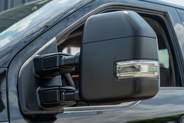 2017 Ford F-250 Super Duty XLT CREW CAB 4X4 / TX EDITION / LONG BED / DIESEL | Austin, TX | Rocky Mountain Truck Stop Austin