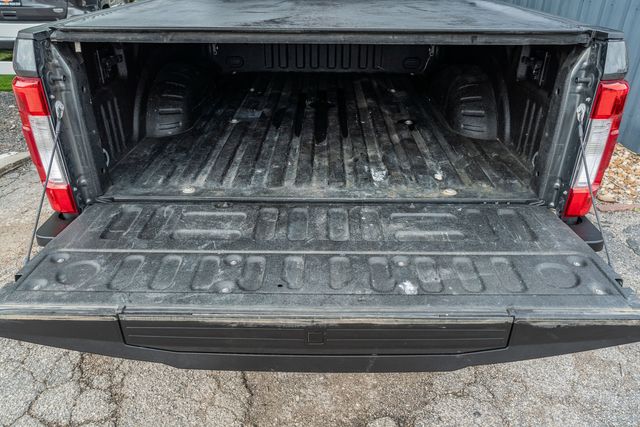 2017 Ford F-250 Super Duty Lariat ULTIMATE FX4 4X4 / 6.7L / CLEAN CARFAX | Austin, TX | Rocky Mountain Truck Stop Austin