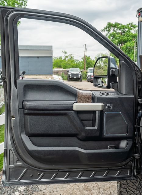 2017 Ford F-250 Super Duty Lariat ULTIMATE FX4 4X4 / 6.7L / CLEAN CARFAX | Austin, TX | Rocky Mountain Truck Stop Austin 2017 Ford F-250 Super Duty Lariat ULTIMATE FX4 4X4 / 6.7L / CLEAN CARFAX | Austin, TX | Rocky Mountain Truck Stop Austin