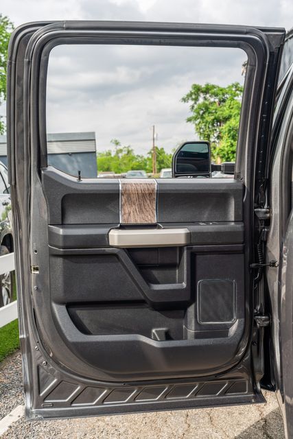 2017 Ford F-250 Super Duty Lariat ULTIMATE FX4 4X4 / 6.7L / CLEAN CARFAX | Austin, TX | Rocky Mountain Truck Stop Austin 2017 Ford F-250 Super Duty Lariat ULTIMATE FX4 4X4 / 6.7L / CLEAN CARFAX | Austin, TX | Rocky Mountain Truck Stop Austin