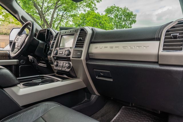 2017 Ford F-250 Super Duty Lariat ULTIMATE FX4 4X4 / 6.7L / CLEAN CARFAX | Austin, TX | Rocky Mountain Truck Stop Austin