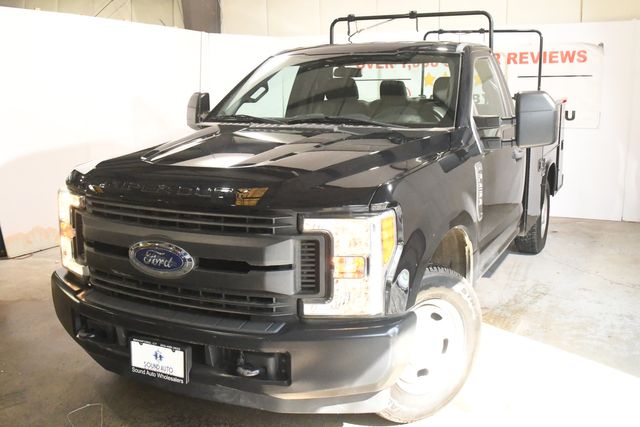 2017 Ford F-250 Super Duty XL w/ Knapheide Utility Body | Branford, CT | Sound Auto Wholesalers