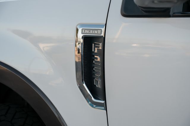 2017 Ford F-250 Super Duty Crew Cab King Ranch Ultimate FX4 / ONE TEXAS OWNER | Austin, TX | Rocky Mountain Truck Stop Austin