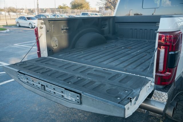 2017 Ford F-250 Super Duty Crew Cab King Ranch Ultimate FX4 / ONE TEXAS OWNER | Austin, TX | Rocky Mountain Truck Stop Austin