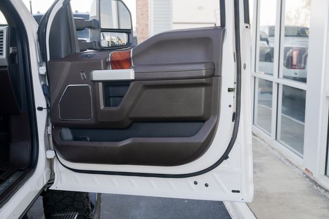 2017 Ford F-250 Super Duty Crew Cab King Ranch Ultimate FX4 / ONE TEXAS OWNER | Austin, TX | Rocky Mountain Truck Stop Austin