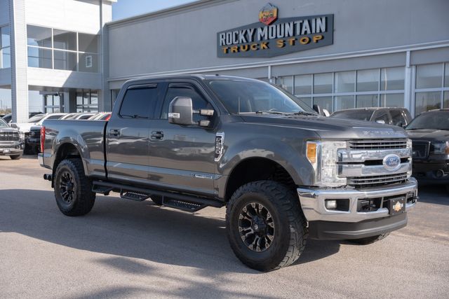 2017 Ford F-250 Super Duty Lariat CREW CAB FX4 W/ UPGRADES / CLEAN CARFAX | Austin, TX | Rocky Mountain Truck Stop Austin