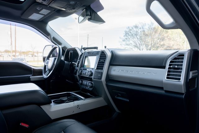 2017 Ford F-250 Super Duty Lariat CREW CAB FX4 W/ UPGRADES / CLEAN CARFAX | Austin, TX | Rocky Mountain Truck Stop Austin 2017 Ford F-250 Super Duty Lariat CREW CAB FX4 W/ UPGRADES / CLEAN CARFAX | Austin, TX | Rocky Mountain Truck Stop Austin