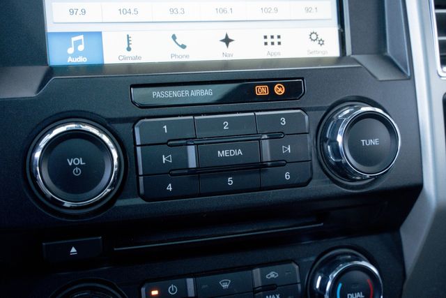 2017 Ford F-250 Super Duty Lariat CREW CAB FX4 W/ UPGRADES / CLEAN CARFAX | Austin, TX | Rocky Mountain Truck Stop Austin