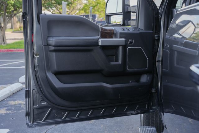 2017 Ford F-250 Super Duty Platinum ULTIMATE FX4 / LOADED / MASSAGING SEATS | Austin, TX | Rocky Mountain Truck Stop Austin