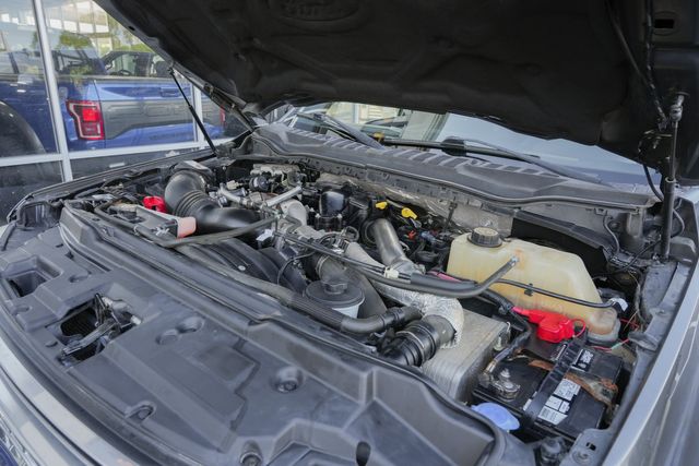 2017 Ford F-250 Super Duty Platinum ULTIMATE FX4 / LOADED / MASSAGING SEATS | Austin, TX | Rocky Mountain Truck Stop Austin 2017 Ford F-250 Super Duty Platinum ULTIMATE FX4 / LOADED / MASSAGING SEATS | Austin, TX | Rocky Mountain Truck Stop Austin