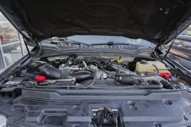 2017 Ford F-250 Super Duty Platinum ULTIMATE FX4 / LOADED / MASSAGING SEATS | Austin, TX | Rocky Mountain Truck Stop Austin 2017 Ford F-250 Super Duty Platinum ULTIMATE FX4 / LOADED / MASSAGING SEATS | Austin, TX | Rocky Mountain Truck Stop Austin