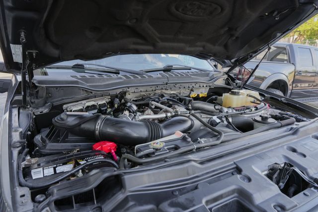 2017 Ford F-250 Super Duty Platinum ULTIMATE FX4 / LOADED / MASSAGING SEATS | Austin, TX | Rocky Mountain Truck Stop Austin