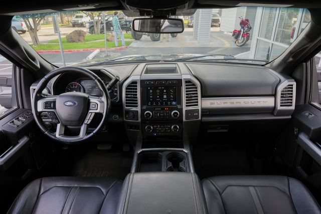 2017 Ford F-250 Super Duty Platinum ULTIMATE FX4 / LOADED / MASSAGING SEATS | Austin, TX | Rocky Mountain Truck Stop Austin