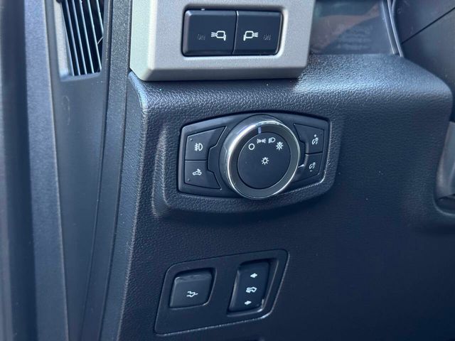 2017 Ford F-250 Super Duty Lariat 4x4 4dr Crew Cab 6.8 ft. SB Pickup | Houston, TX | Houston Auto Credit 2017 Ford F-250 Super Duty Lariat 4x4 4dr Crew Cab 6.8 ft. SB Pickup | Houston, TX | Houston Auto Credit