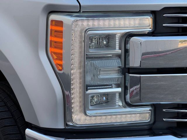 2017 Ford F-250 Super Duty Lariat 4x4 4dr Crew Cab 6.8 ft. SB Pickup | Houston, TX | Houston Auto Credit 2017 Ford F-250 Super Duty Lariat 4x4 4dr Crew Cab 6.8 ft. SB Pickup | Houston, TX | Houston Auto Credit