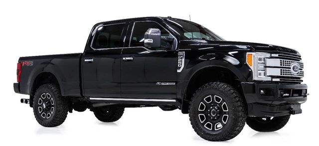 2017 Ford F-250 Super Duty Platinum 4x4 4dr Crew Cab 6.8 ft. SB Pickup | Houston, TX | Houston Auto Credit