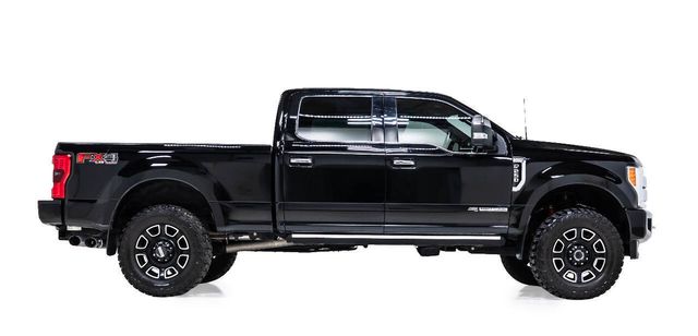 2017 Ford F-250 Super Duty Platinum 4x4 4dr Crew Cab 6.8 ft. SB Pickup | Houston, TX | Houston Auto Credit
