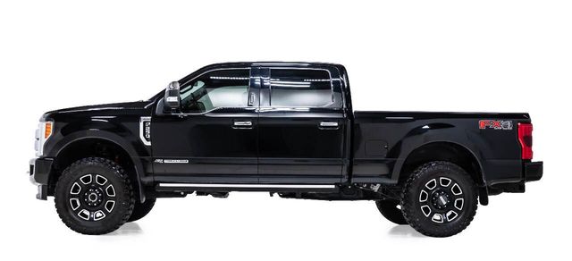 2017 Ford F-250 Super Duty Platinum 4x4 4dr Crew Cab 6.8 ft. SB Pickup | Houston, TX | Houston Auto Credit