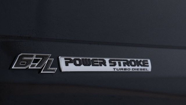 2017 Ford F-250 Super Duty Platinum 4x4 4dr Crew Cab 6.8 ft. SB Pickup | Houston, TX | Houston Auto Credit