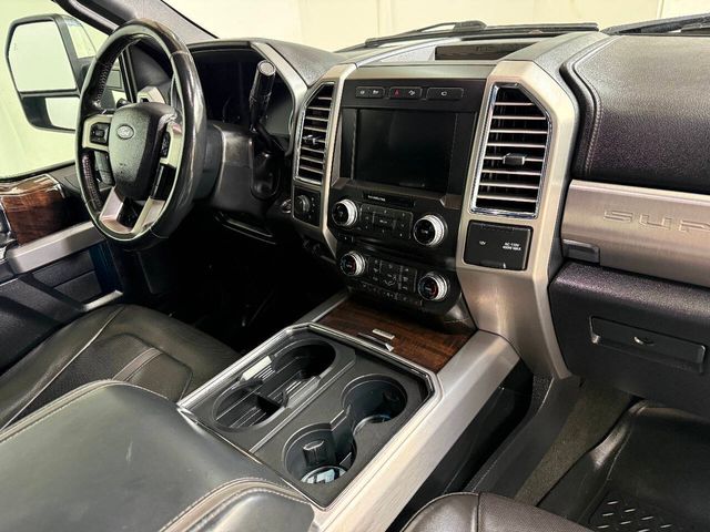 2017 Ford F-250 Super Duty Platinum 4x4 4dr Crew Cab 6.8 ft. SB Pickup | Houston, TX | Houston Auto Credit