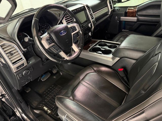 2017 Ford F-250 Super Duty Platinum 4x4 4dr Crew Cab 6.8 ft. SB Pickup | Houston, TX | Houston Auto Credit