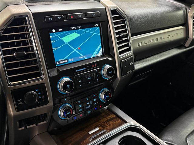 2017 Ford F-250 Super Duty Platinum 4x4 4dr Crew Cab 6.8 ft. SB Pickup | Houston, TX | Houston Auto Credit