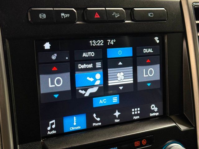 2017 Ford F-250 Super Duty Platinum 4x4 4dr Crew Cab 6.8 ft. SB Pickup | Houston, TX | Houston Auto Credit