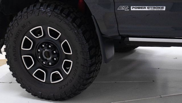 2017 Ford F-250 Super Duty Platinum 4x4 4dr Crew Cab 6.8 ft. SB Pickup | Houston, TX | Houston Auto Credit