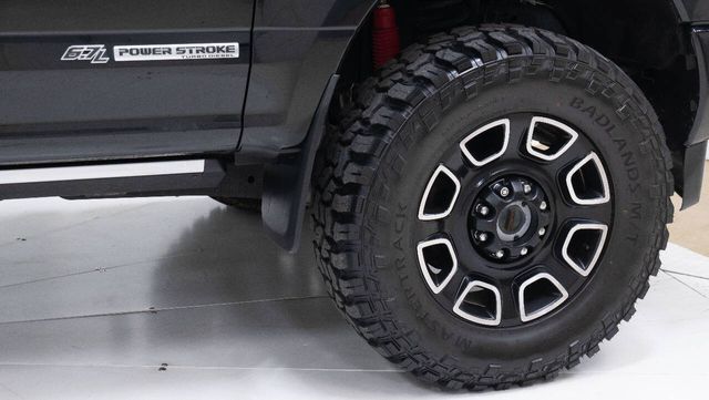 2017 Ford F-250 Super Duty Platinum 4x4 4dr Crew Cab 6.8 ft. SB Pickup | Houston, TX | Houston Auto Credit