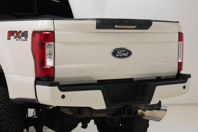 2017 Ford F-250 Super Duty Lariat 4x4 4dr Crew Cab 6.8 ft. SB Pickup | Houston, TX | Houston Auto Credit 2017 Ford F-250 Super Duty Lariat 4x4 4dr Crew Cab 6.8 ft. SB Pickup | Houston, TX | Houston Auto Credit