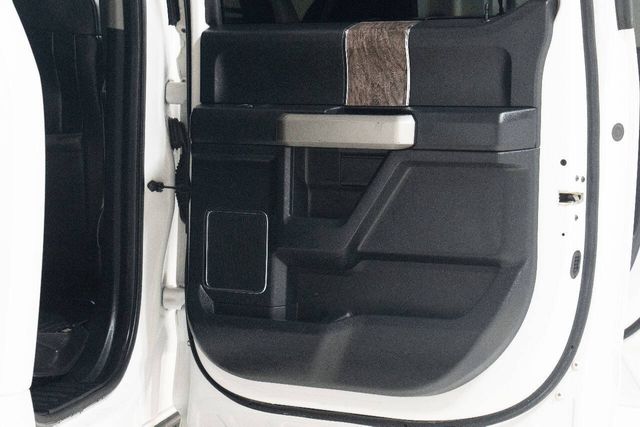 2017 Ford F-250 Super Duty Lariat 4x4 4dr Crew Cab 6.8 ft. SB Pickup | Houston, TX | Houston Auto Credit 2017 Ford F-250 Super Duty Lariat 4x4 4dr Crew Cab 6.8 ft. SB Pickup | Houston, TX | Houston Auto Credit