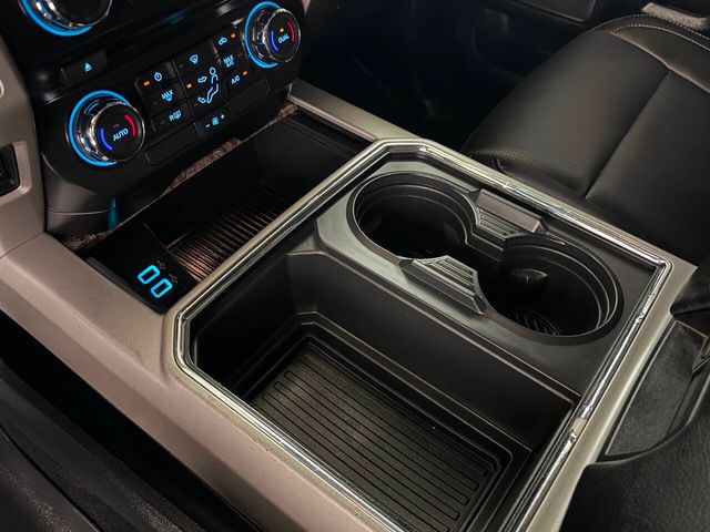 2017 Ford F-250 Super Duty Lariat 4x4 4dr Crew Cab 6.8 ft. SB Pickup | Houston, TX | Houston Auto Credit