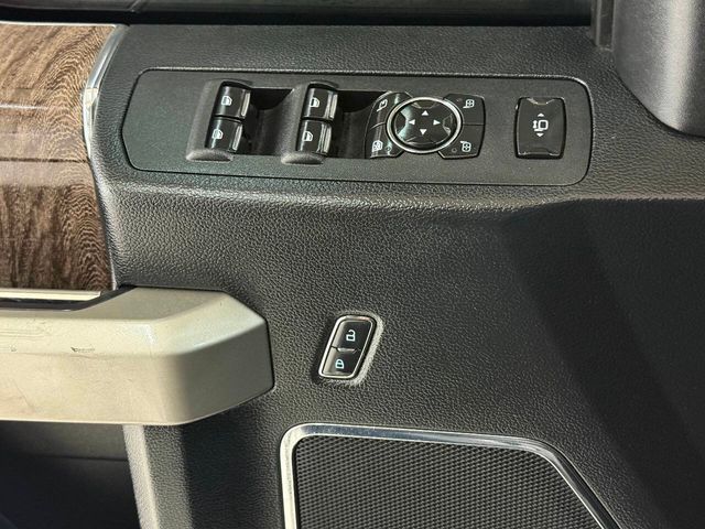 2017 Ford F-250 Super Duty Lariat 4x4 4dr Crew Cab 6.8 ft. SB Pickup | Houston, TX | Houston Auto Credit