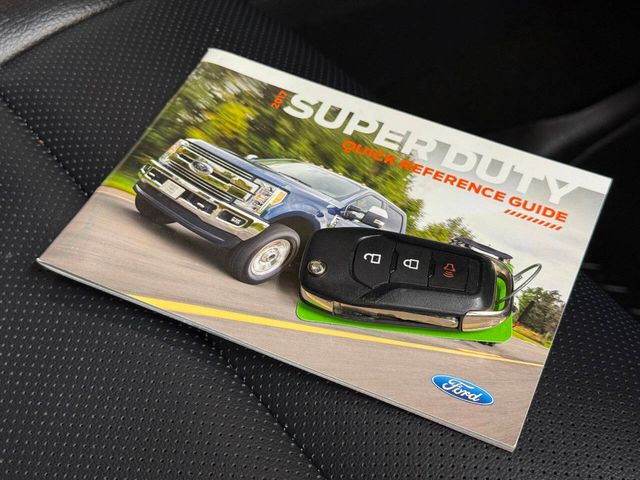 2017 Ford F-250 Super Duty Lariat 4x4 4dr Crew Cab 6.8 ft. SB Pickup | Houston, TX | Houston Auto Credit