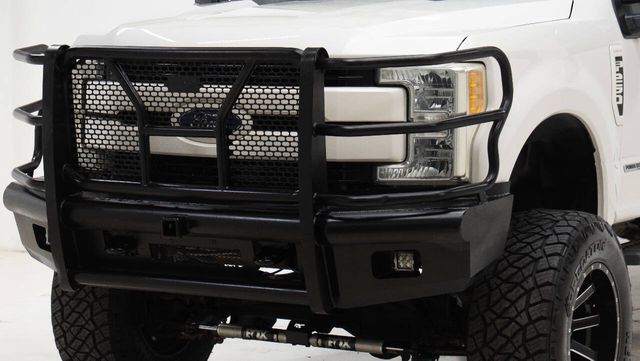 2017 Ford F-250 Super Duty Lariat 4x4 4dr Crew Cab 6.8 ft. SB Pickup | Houston, TX | Houston Auto Credit