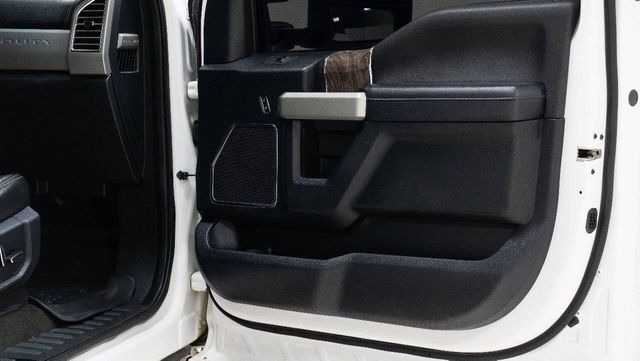 2017 Ford F-250 Super Duty Lariat 4x4 4dr Crew Cab 6.8 ft. SB Pickup | Houston, TX | Houston Auto Credit 2017 Ford F-250 Super Duty Lariat 4x4 4dr Crew Cab 6.8 ft. SB Pickup | Houston, TX | Houston Auto Credit