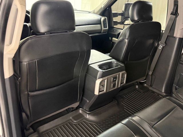 2017 Ford F-250 Super Duty Lariat 4x4 4dr Crew Cab 6.8 ft. SB Pickup | Houston, TX | Houston Auto Credit