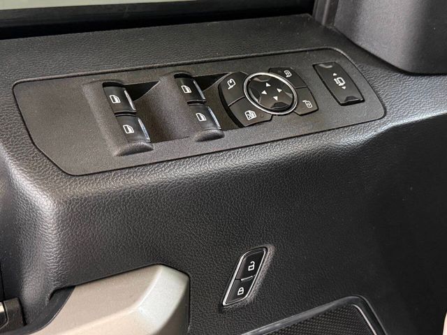 2017 Ford F-250 Super Duty Lariat 4x4 4dr Crew Cab 6.8 ft. SB Pickup | Houston, TX | Houston Auto Credit
