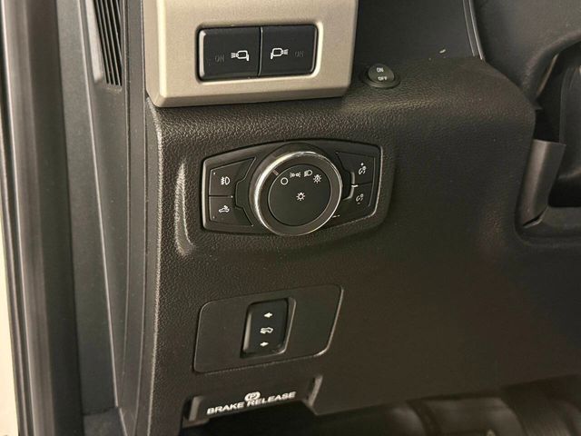 2017 Ford F-250 Super Duty Lariat 4x4 4dr Crew Cab 6.8 ft. SB Pickup | Houston, TX | Houston Auto Credit