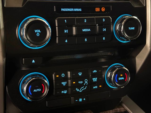 2017 Ford F-250 Super Duty Lariat 4x4 4dr Crew Cab 6.8 ft. SB Pickup | Houston, TX | Houston Auto Credit