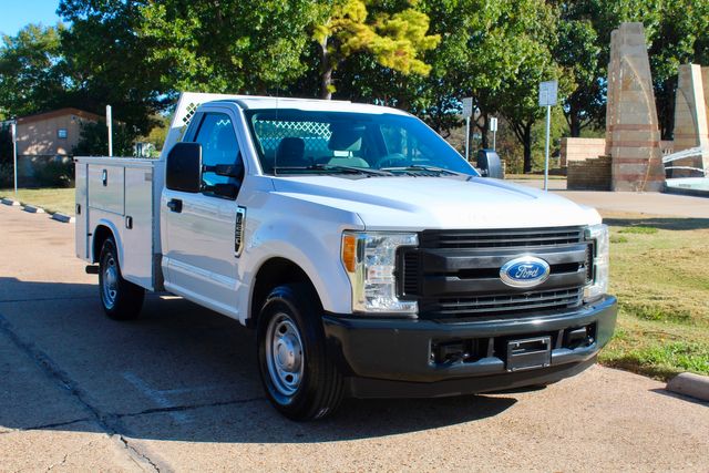 2017 Ford F-250 Super Duty Utility Service Truck W/Power Lift Gate | Irving, Texas | Lonestar Automart Inc. 2017 Ford F-250 Super Duty Utility Service Truck W/Power Lift Gate | Irving, Texas | Lonestar Automart Inc.