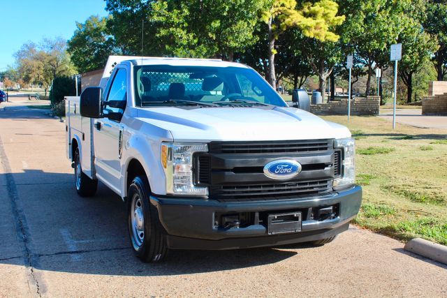 2017 Ford F-250 Super Duty Utility Service Truck W/Power Lift Gate | Irving, Texas | Lonestar Automart Inc. 2017 Ford F-250 Super Duty Utility Service Truck W/Power Lift Gate | Irving, Texas | Lonestar Automart Inc.